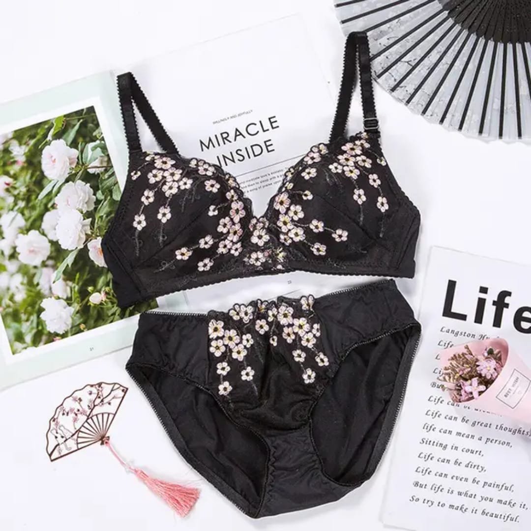 Flower Design Thin Padded Deep Cleavage Daily Wear Bra ( Only Bra ) — view 8